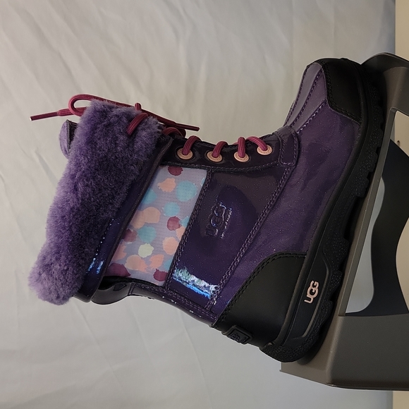 UGG BUTTE II SNOW BOOT in New condition kids size 3 - Picture 5 of 12